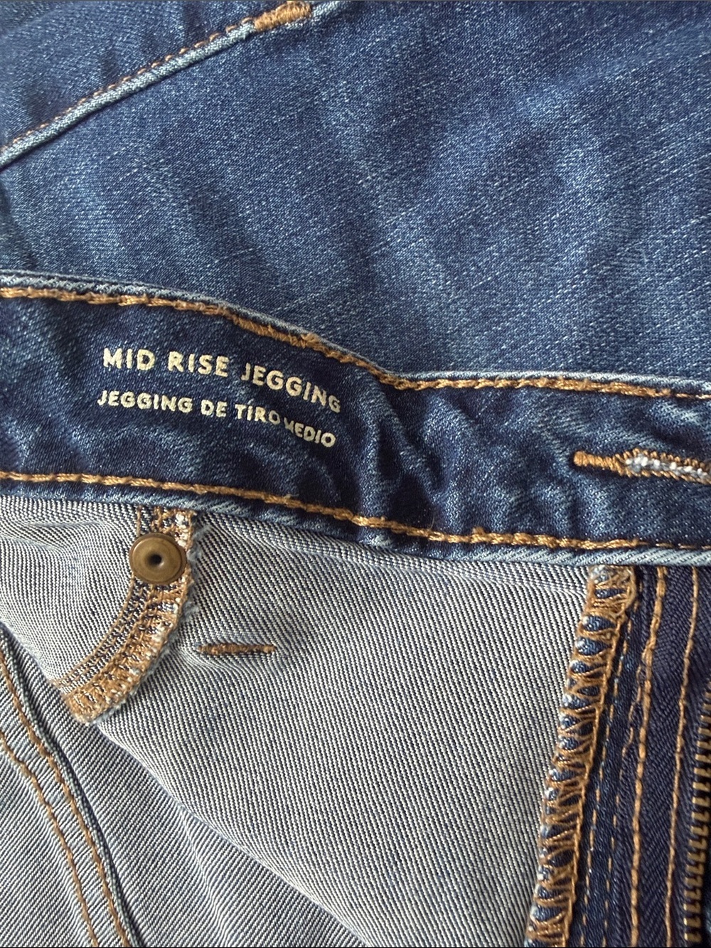 Universal Threads Mid Rise Jegging, 18/34 - Picture 3 of 7